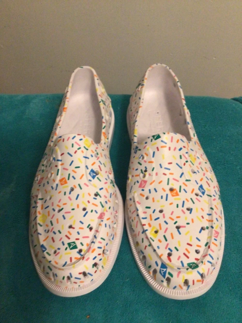 Sperry white tiny